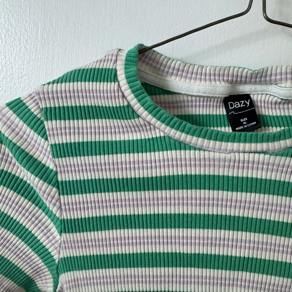 Dazy Striped Ribbed Crop Top